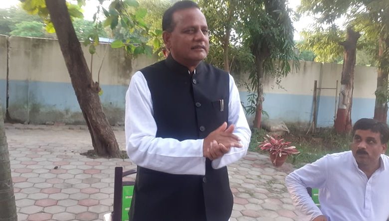 Photo of मधेशका मुख्यमन्त्रीले बर्खास्त गरे कांग्रेसका मन्त्रीहरू