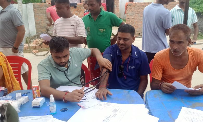 Photo of बजरंग युवा क्लबको आयोजनामा नौतनमा निःशुल्क स्वास्थ्य शिविर सम्पन्न