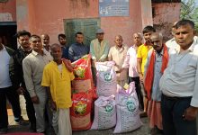 Photo of पालिका द्वारा किसानहरूलाई गेहुँको बीउ वितरण