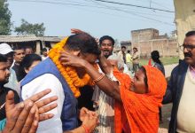 Photo of पर्सा–१ मा अनिल रुङटाको घरदैलो अभियानले बढायो चुनावी उत्साह